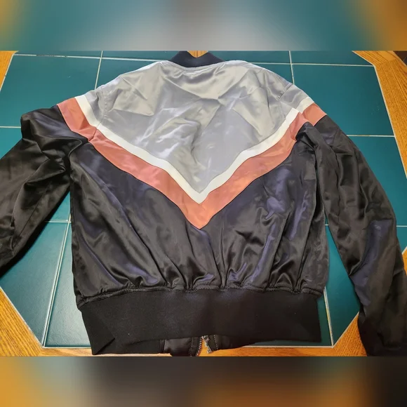 Jacket - Picture 1 of 3